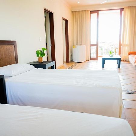 Hotel Penon Suites Жирардо Екстер'єр фото