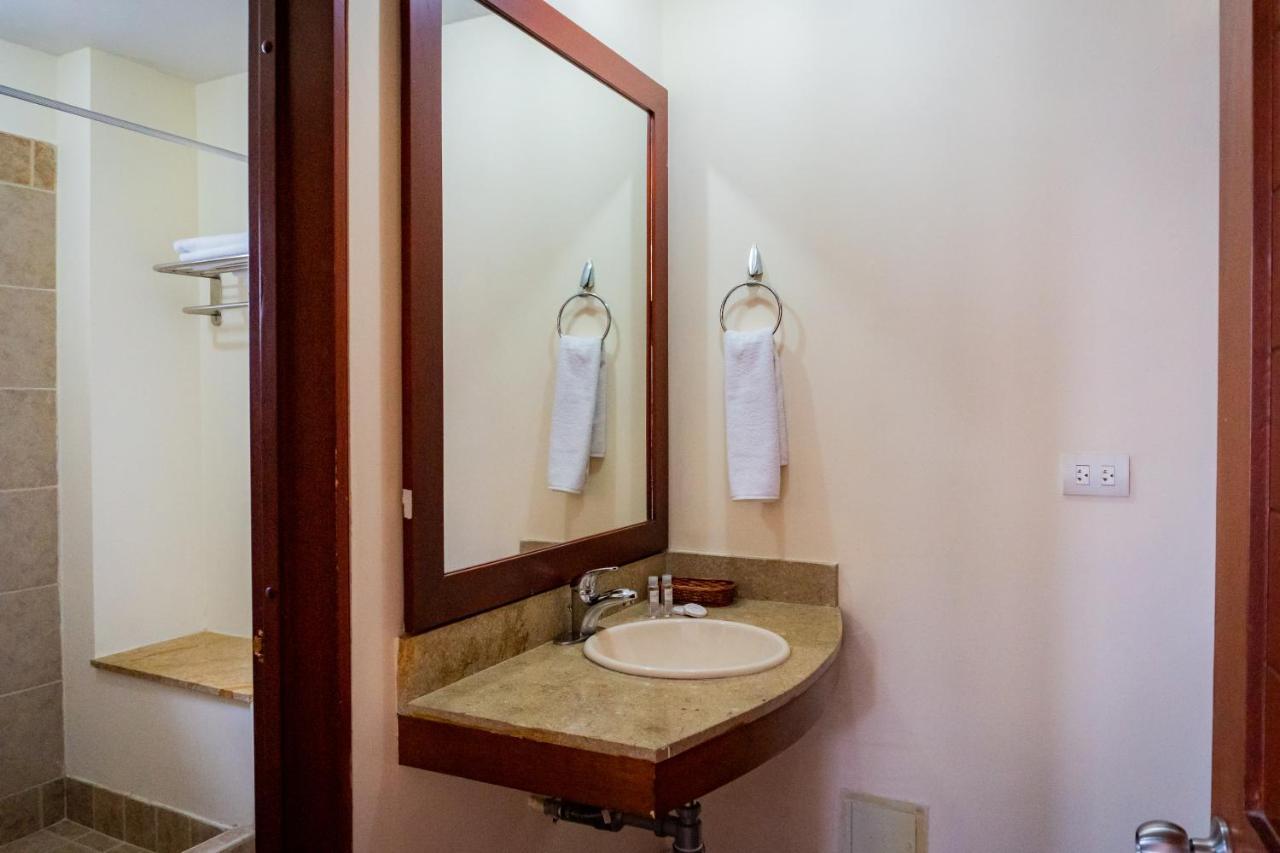 Hotel Penon Suites Жирардо Екстер'єр фото