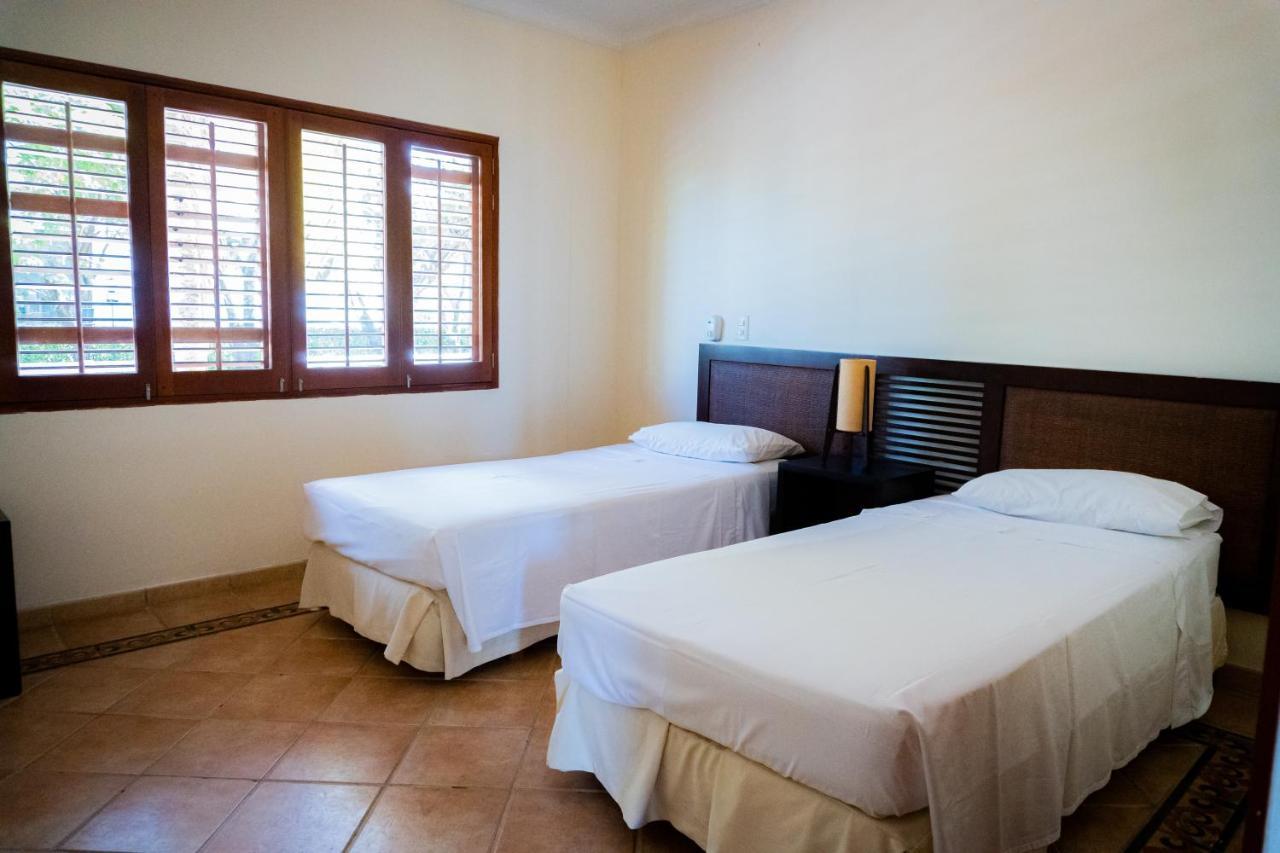 Hotel Penon Suites Жирардо Екстер'єр фото