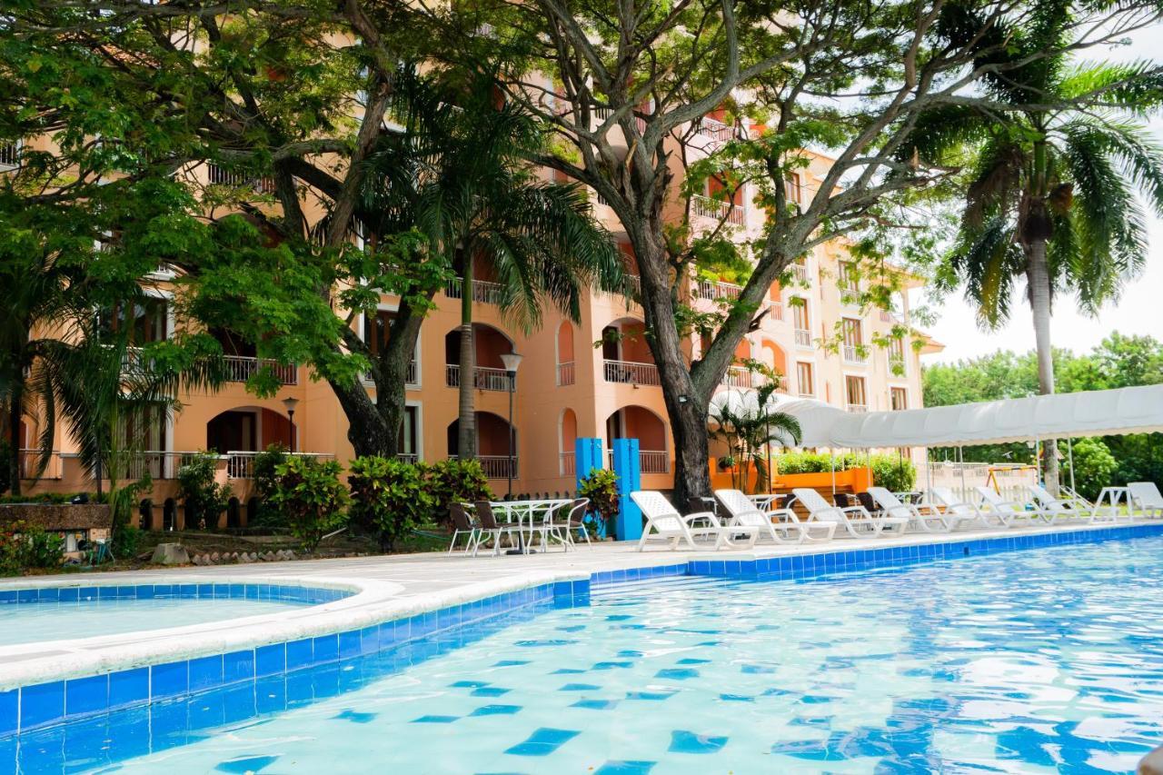 Hotel Penon Suites Жирардо Екстер'єр фото