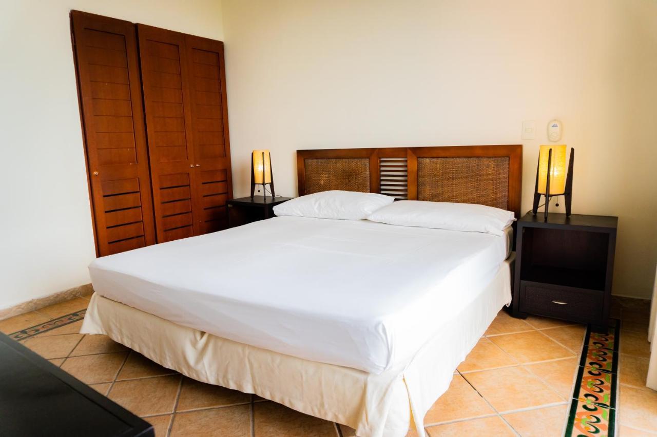 Hotel Penon Suites Жирардо Екстер'єр фото