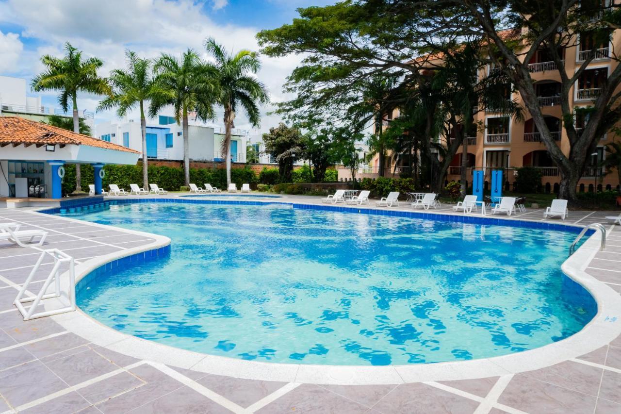 Hotel Penon Suites Жирардо Екстер'єр фото