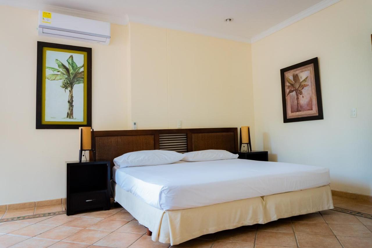 Hotel Penon Suites Жирардо Екстер'єр фото
