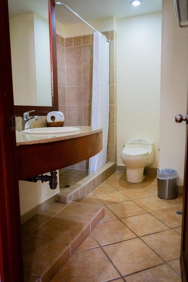 Hotel Penon Suites Жирардо Екстер'єр фото