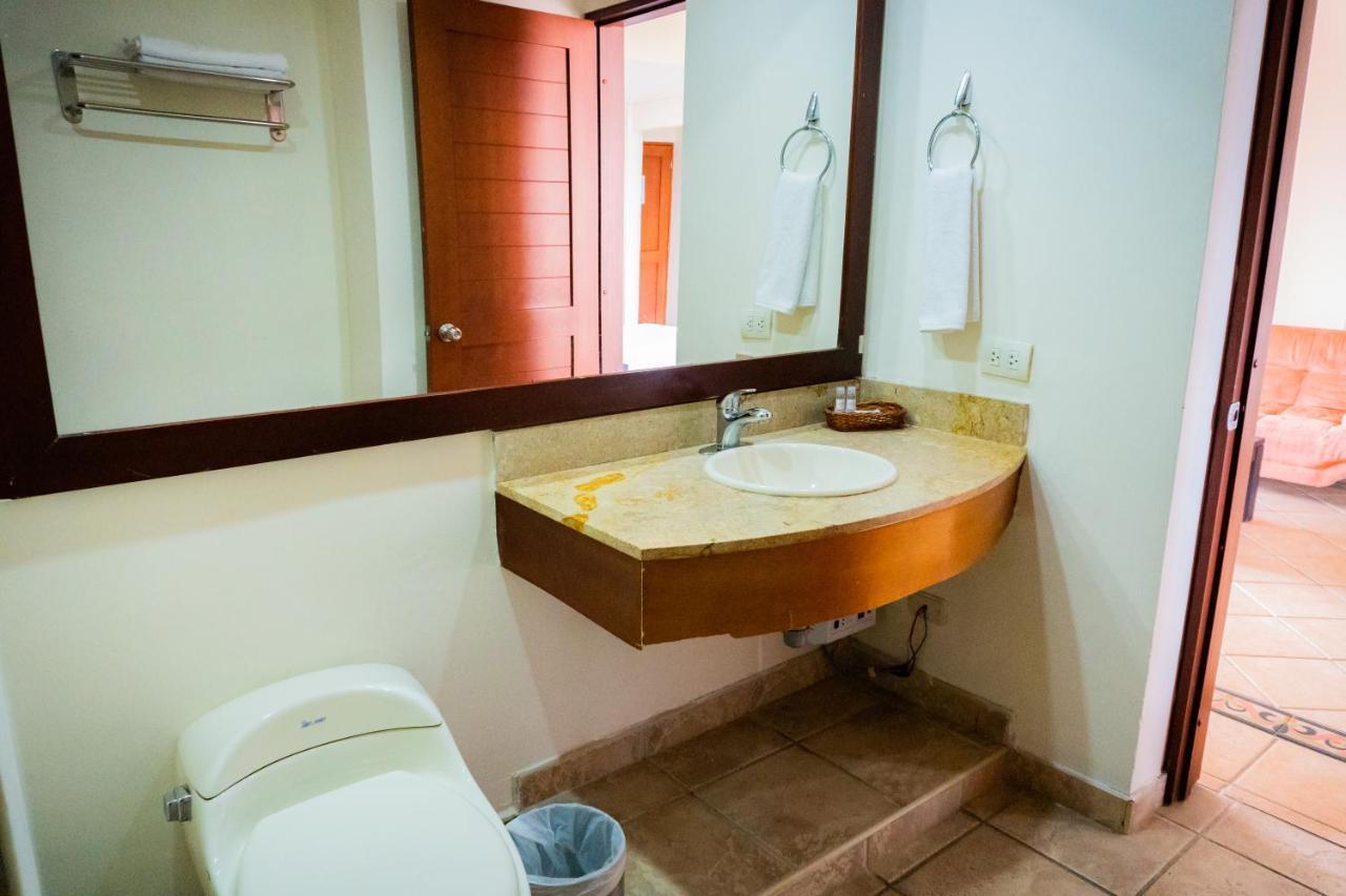 Hotel Penon Suites Жирардо Екстер'єр фото