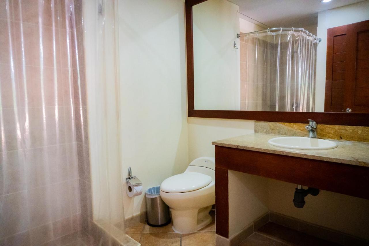 Hotel Penon Suites Жирардо Екстер'єр фото